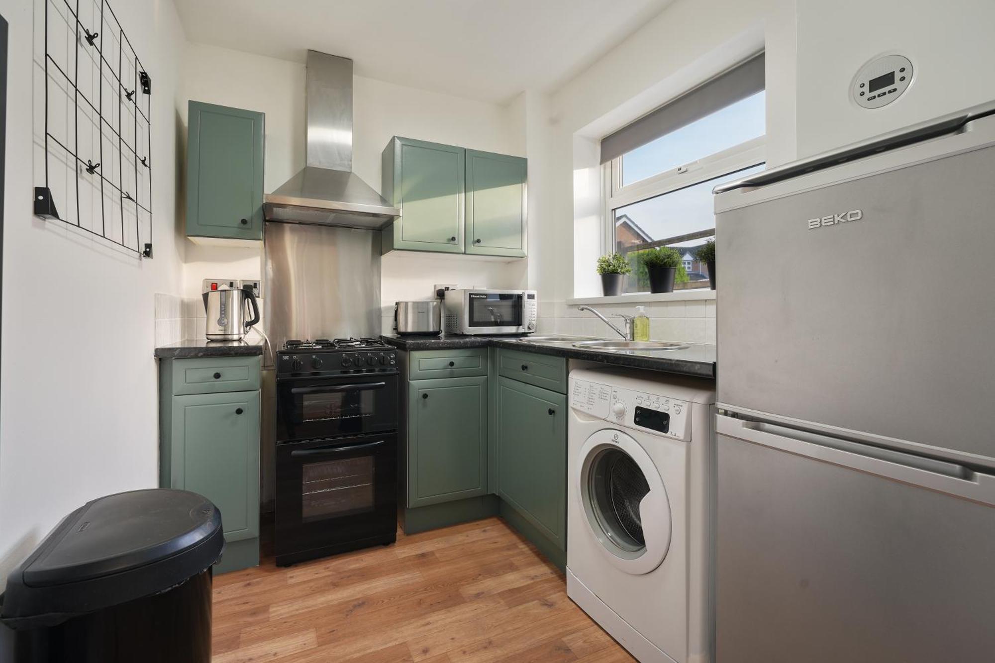 Tapton View - Modern Near Chesterfield Town Center, Train Station & The Peak District *